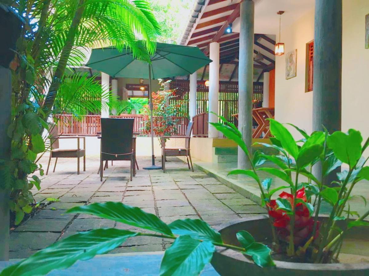 Hotel Boutique 132 Bentota Esterno foto